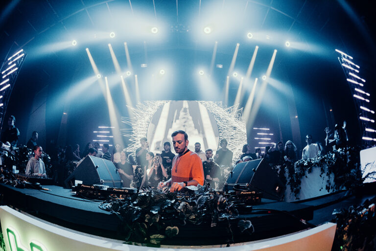 Sesión de Maceo Plex en Hivernacle