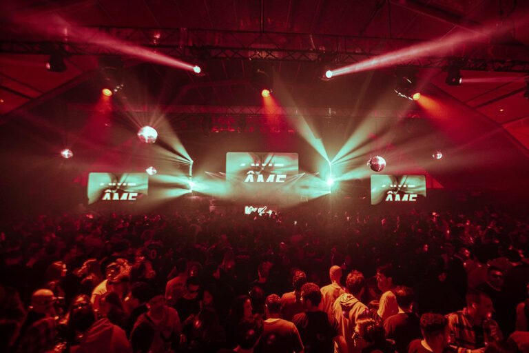 Vista del escenario en plena sesión de Âme Live