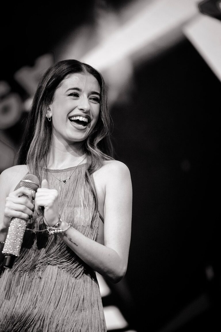 Sofía Marrero en el concierto de Nueva Línea