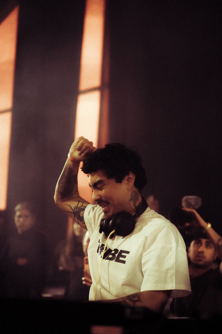 DJ de la sesión de Hivernacle Tribe