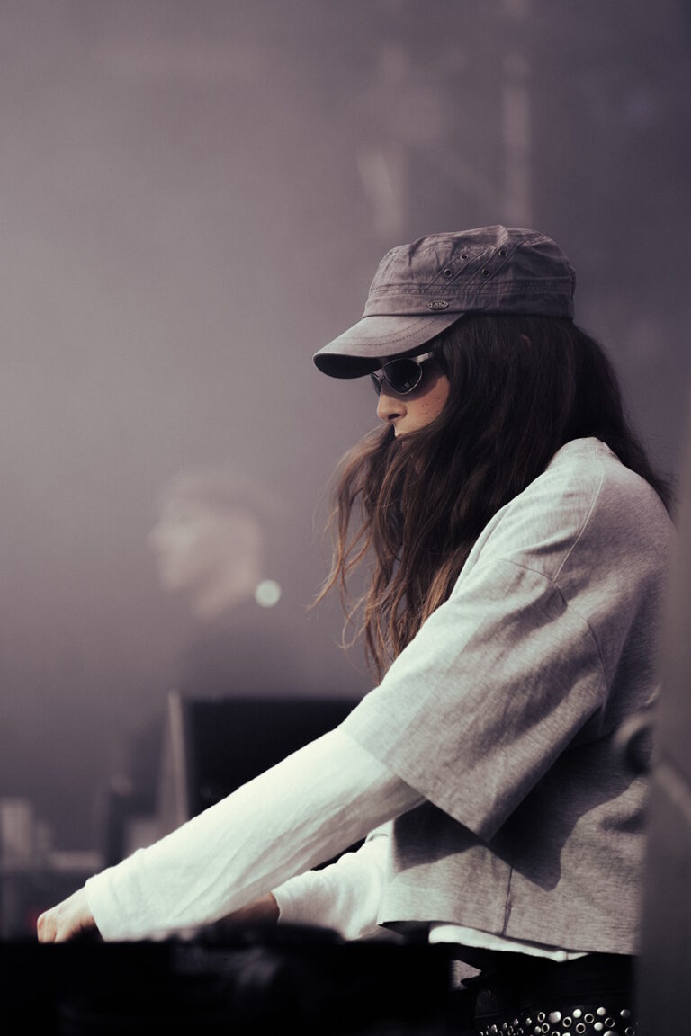 Inés Isla en Hivernacle Tribe